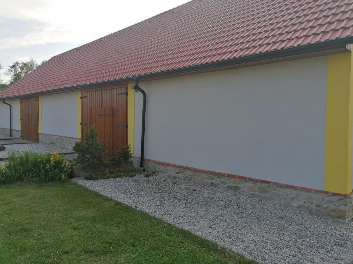 Apartmán na statku Jílovice Kültér fotó