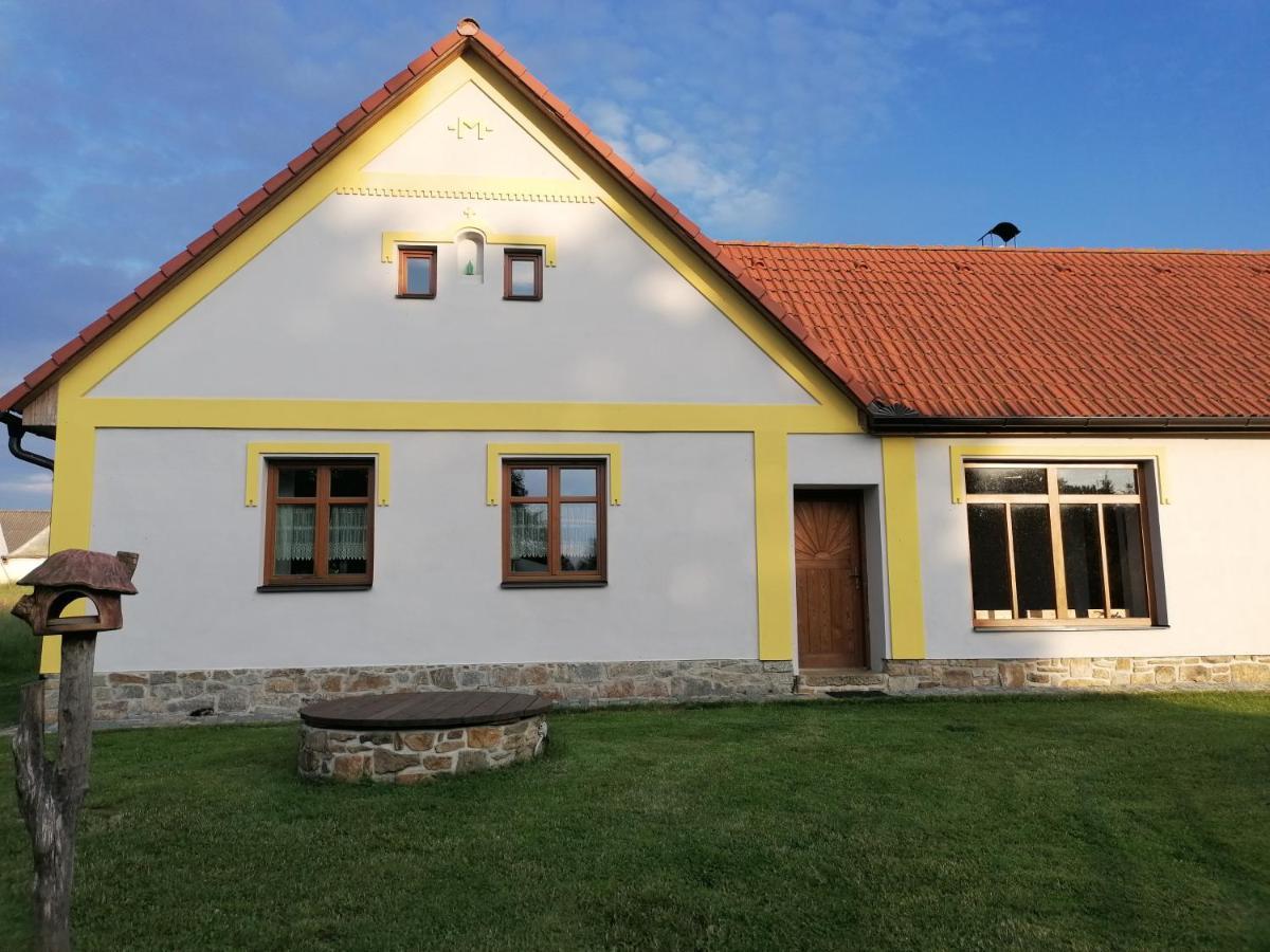 Apartmán na statku Jílovice Kültér fotó
